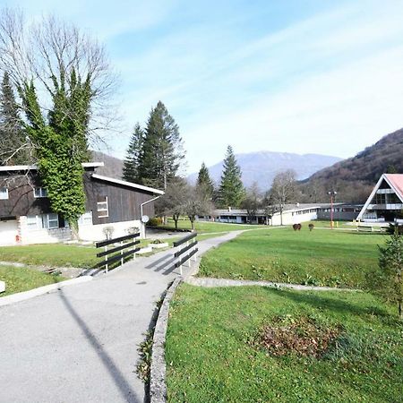 Np Sutjeska Paviljon A Hotel Tjentiste Eksteriør billede
